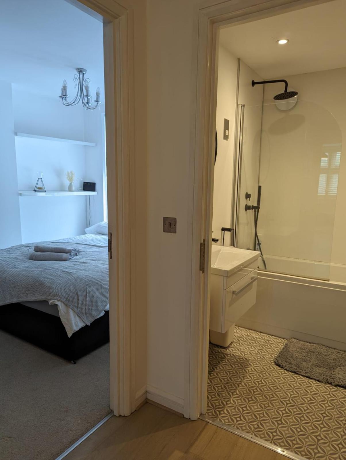 2-Bed Apartment Heart Of カーディフ エクステリア 写真